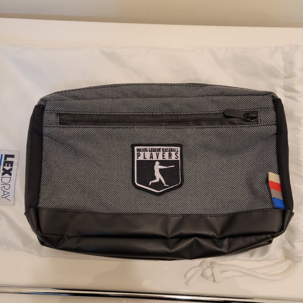 Lexdray travel case gray black zippered toiletry bag men's MLB logo